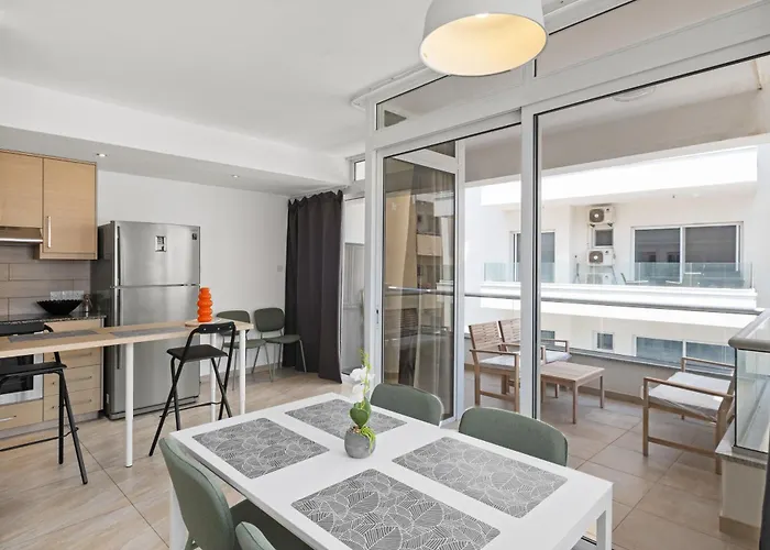 Appartamento Giorgio Downtown 2 Bedroom *