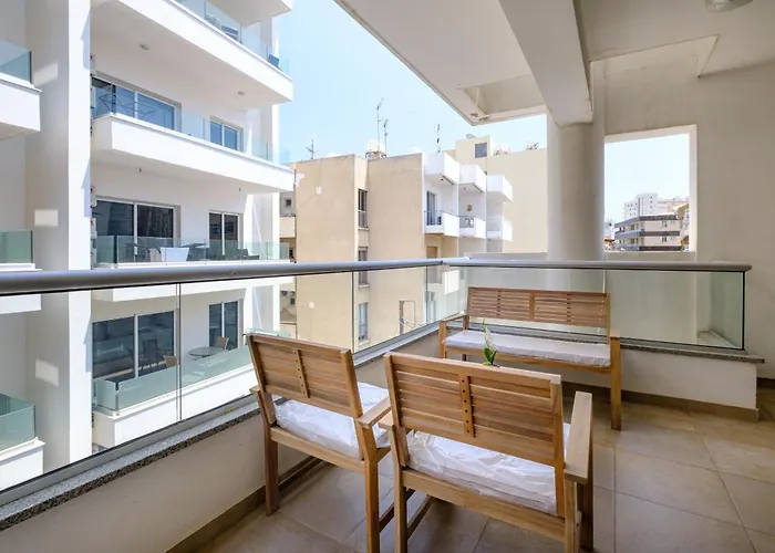 Giorgio Downtown 2 Bedroom Larnaca
