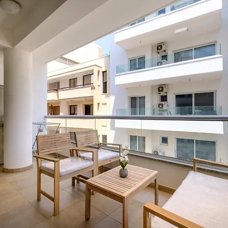 Giorgio Downtown 2 Bedroom شقة