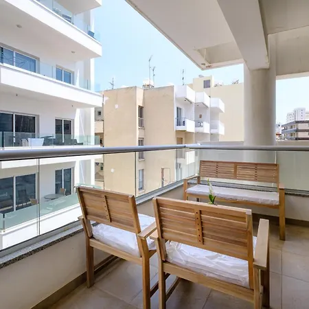 Giorgio Downtown 2 Bedroom Larnaca